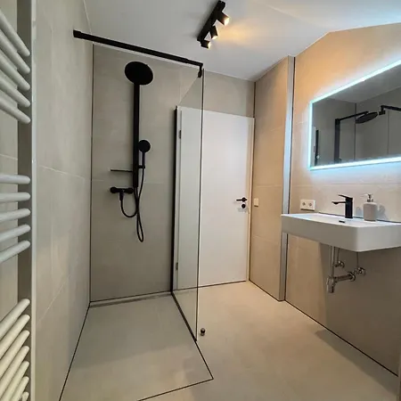 Ag Apartman *